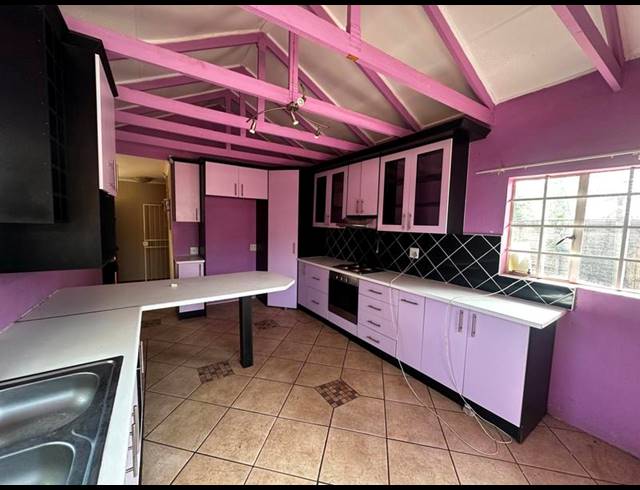 3 BEDROOM HOUSE FOR SALE IN CHANTELLE